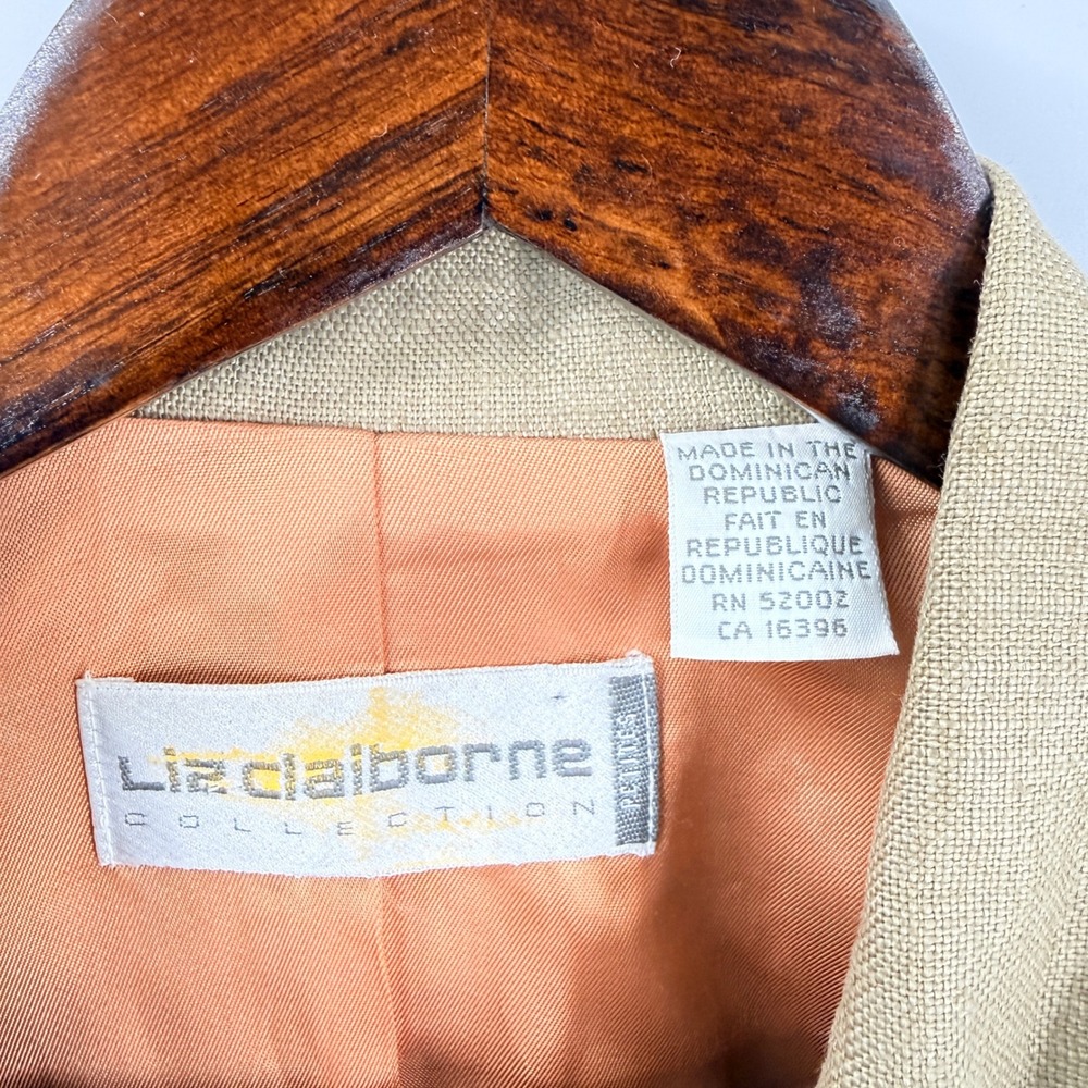 Vintage Liz Claiborne Blazer Tan 10P 100% Linen Cropped Quiet Luxury Sustainable - Picture 3 of 11